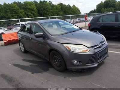 1FAHP3F28CL****** 2012 Ford Focus