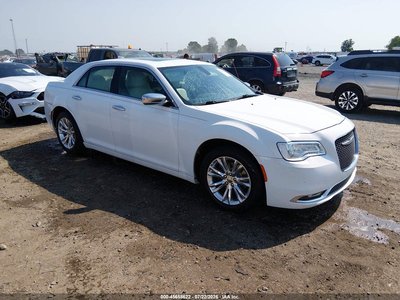 2016 Chrysler 300C