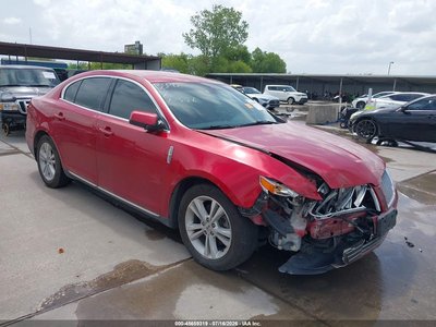 2010 Lincoln MKS