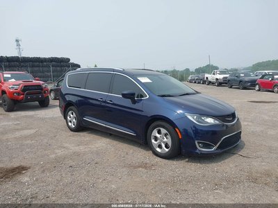 2C4RC1EG5HR****** 2017 Chrysler Pacifica