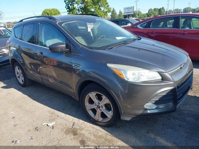 1FMCU0GX2GU****** 2016 Ford Escape