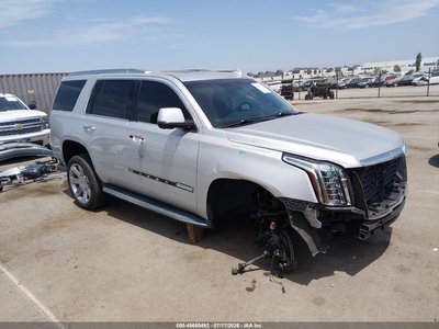 1GYS4CKJ5HR****** 2017 Cadillac Escalade