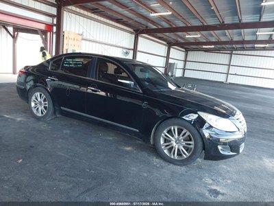 KMHGC46FX9U****** 2009 Hyundai Genesis