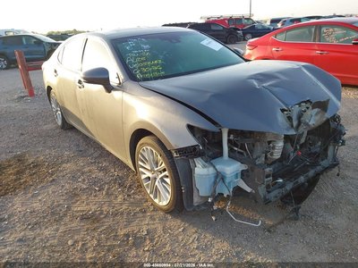 2016 Lexus ES