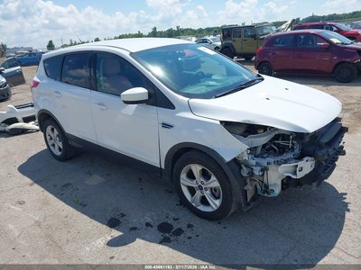 1FMCU9GX0FU****** 2015 Ford Escape