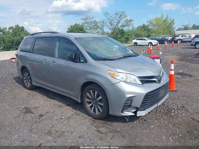 5TDJZ3DC3JS****** 2018 Toyota Sienna