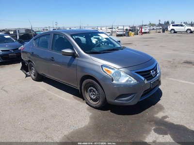 2017 Nissan Versa