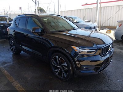 YV4162UM0L2****** 2020 Volvo XC40