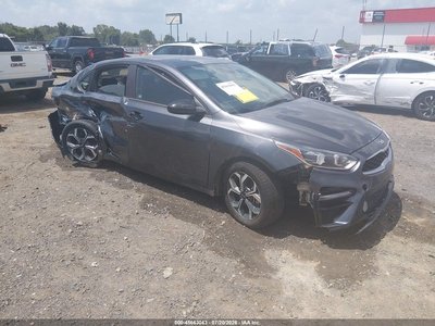 3KPF24AD5ME****** 2021 Kia Forte
