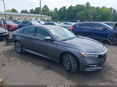 1HGCV3F4XJA****** 2018 Honda Accord Hybrid