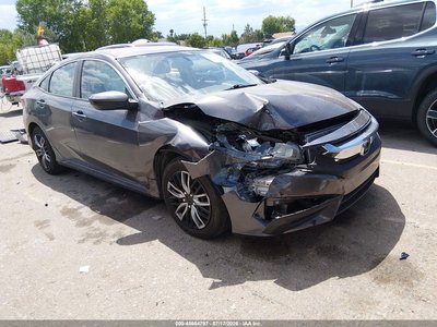 2HGFC2F5XJH****** 2018 Honda Civic