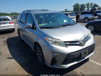 5TDJZ3DC3JS****** 2018 Toyota Sienna