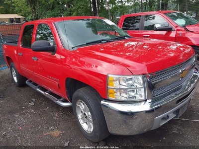 3GCPKSE74DG****** 2013 Chevrolet Silverado 1500