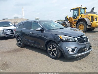 5XYPHDA55GG****** 2016 Kia Sorento