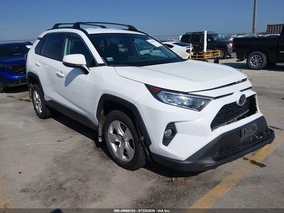 2T3W1RFV5MW****** 2021 Toyota RAV4