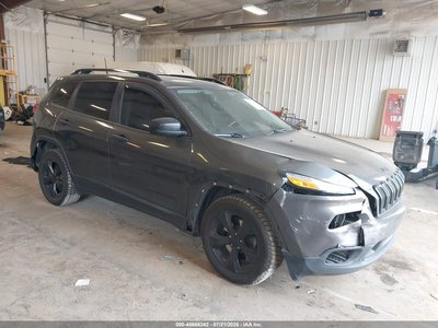 1C4PJLAB7HW****** 2017 Jeep Cherokee