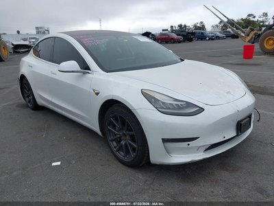 5YJ3E1EA3JF****** 2018 Tesla Model 3
