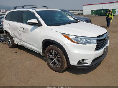 2016 Toyota Highlander