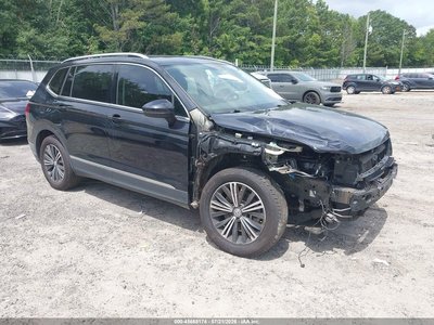 3VV3B7AX3KM****** 2019 Volkswagen Tiguan
