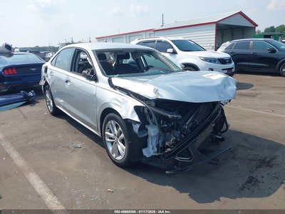 1VWAA7A3XLC****** 2020 Volkswagen Passat