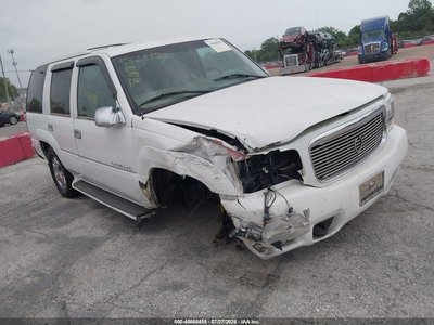 1GYEK63R0YR****** 2000 Cadillac Escalade