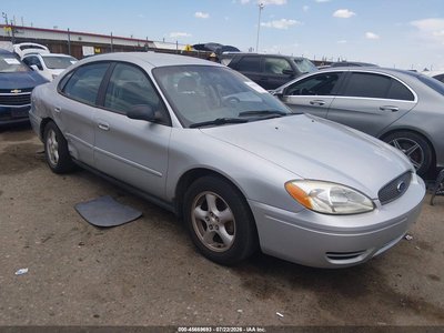 2005 Ford Taurus