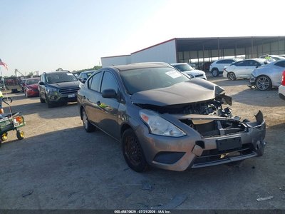 2015 Nissan Versa