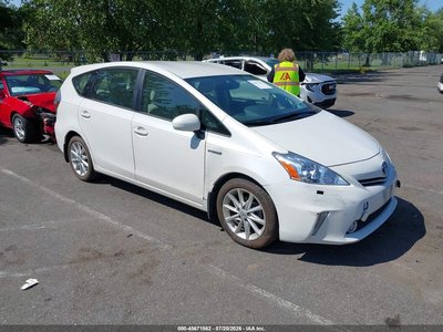 JTDZN3EU6C3****** 2012 Toyota Prius V