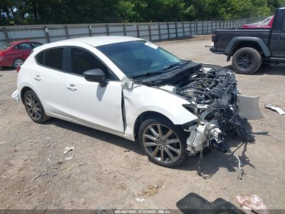 3MZBN1L32JM****** 2018 Mazda 3
