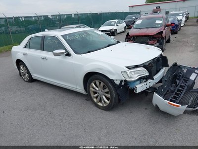 2016 Chrysler 300C