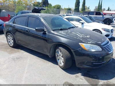 1C3CCBAB2DN****** 2013 Chrysler 200