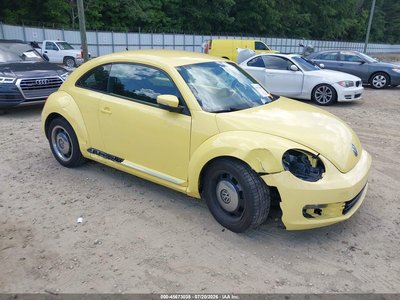 3VWJP7AT1DM****** 2013 Volkswagen Beetle