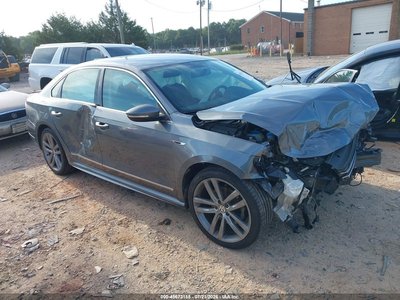 1VWDT7A38HC****** 2017 Volkswagen Passat
