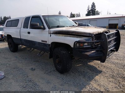 1B7KF2365WJ****** 1998 Dodge Ram 2500