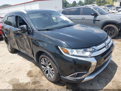 JA4AZ3A36HZ****** 2017 Mitsubishi Outlander