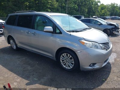 2012 Toyota Sienna