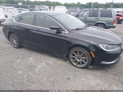 2015 Chrysler 200