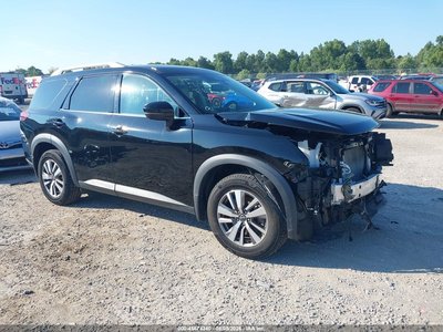 2022 Nissan Pathfinder