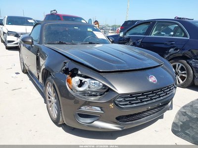 JC1NFAEK3H0****** 2017 Fiat 124 Spider