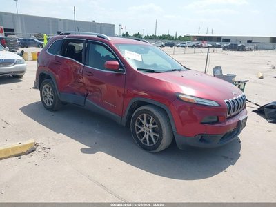1C4PJLCB2HW****** 2017 Jeep Cherokee