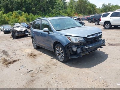 JF2SJGWC6JH****** 2018 Subaru Forester