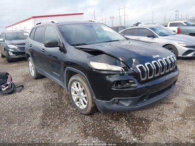 1C4PJLCB2FW****** 2015 Jeep Cherokee