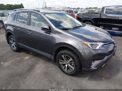 JTMRFREV7GJ****** 2016 Toyota RAV4