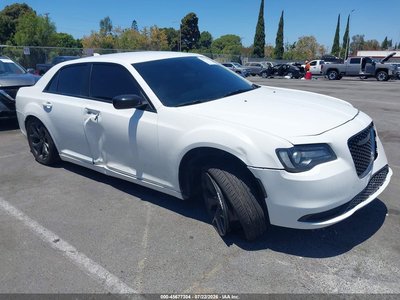 2C3CCAAG2LH****** 2020 Chrysler 300
