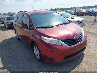 5TDKK3DC5BS****** 2011 Toyota Sienna
