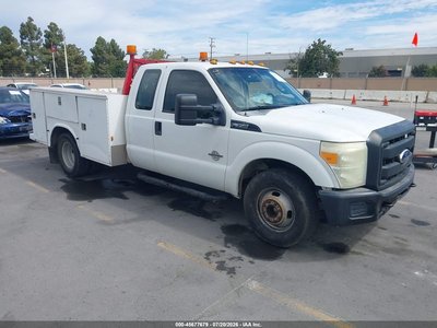 1FD8X3GTXBE****** 2011 Ford F-350