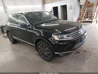WVGEP9BP2GD****** 2016 Volkswagen Touareg