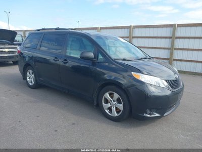 5TDKK3DCXGS****** 2016 Toyota Sienna