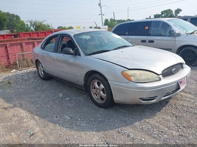2006 Ford Taurus