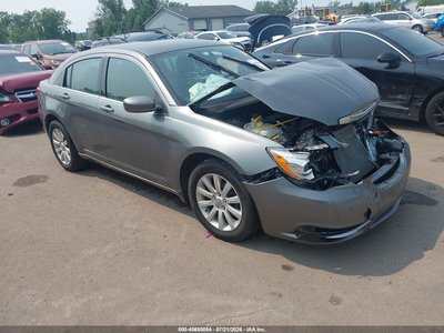 1C3CCBBB6DN****** 2013 Chrysler 200